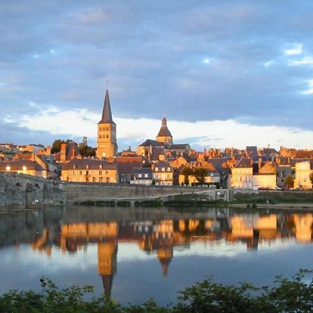 Maison De La Loire ラ・シャリテ エクステリア 写真